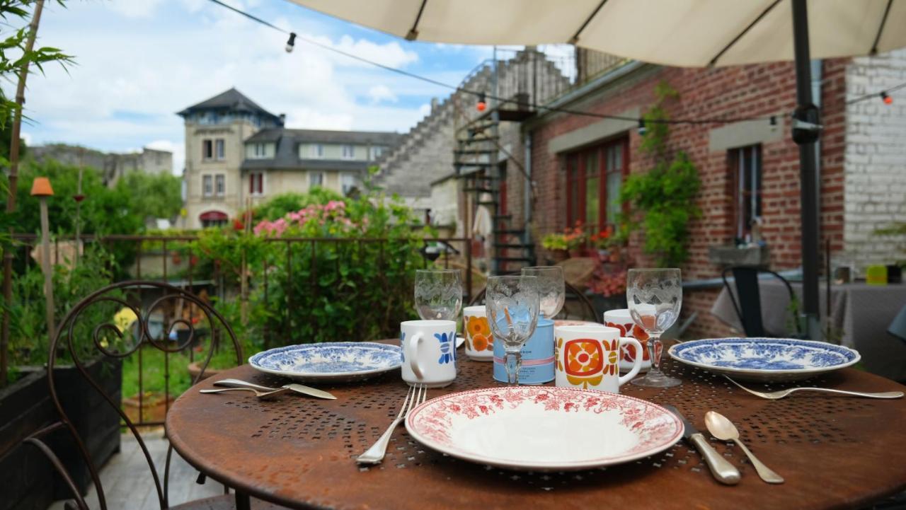Bed and Breakfast Chez Ric et Fer Coucy-le-Château-Auffrique Exterior foto