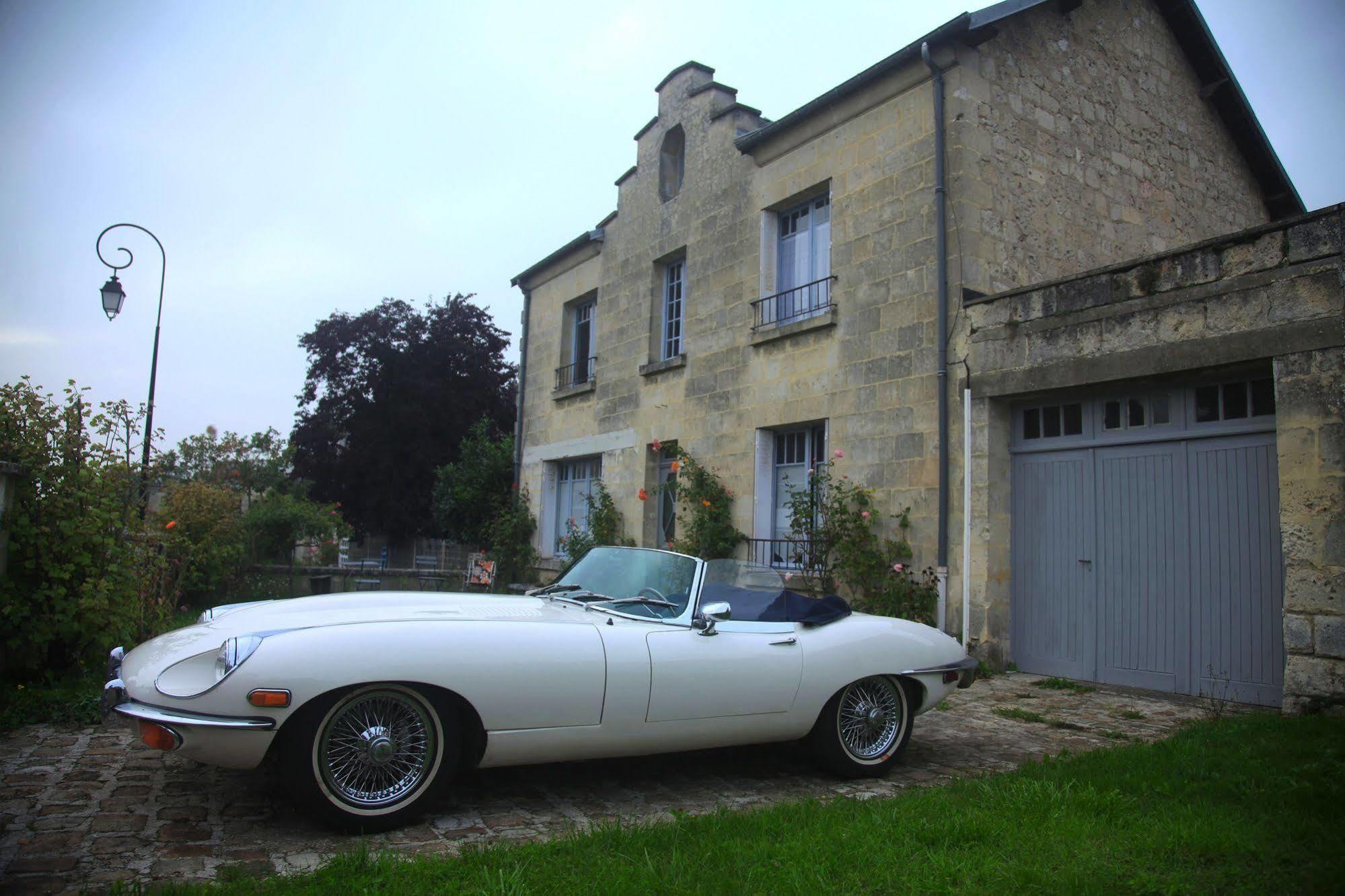 Bed and Breakfast Chez Ric et Fer Coucy-le-Château-Auffrique Exterior foto